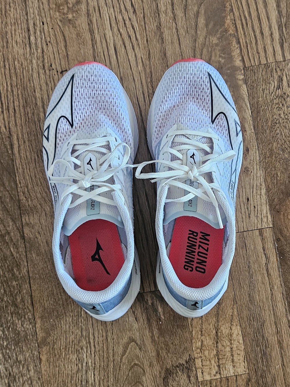 Mizuno Wave Rebellion 2 (Barely Used Only 10 miles)